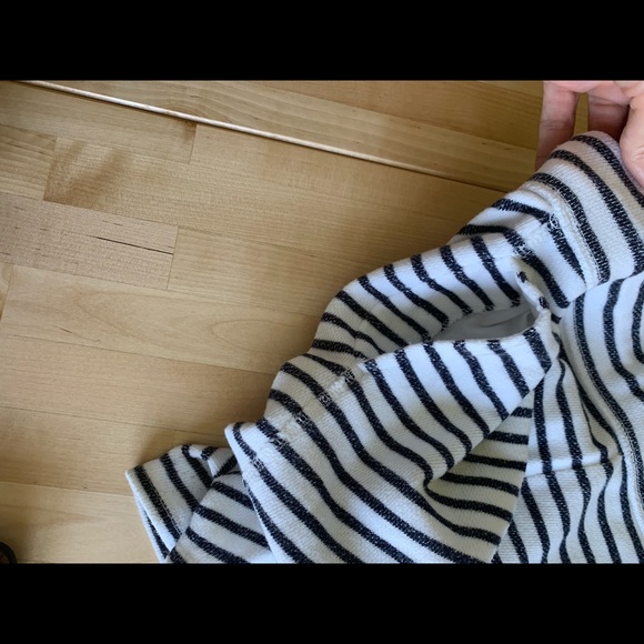 J Crew Shorts Navy Stripe - Picture 8 of 8